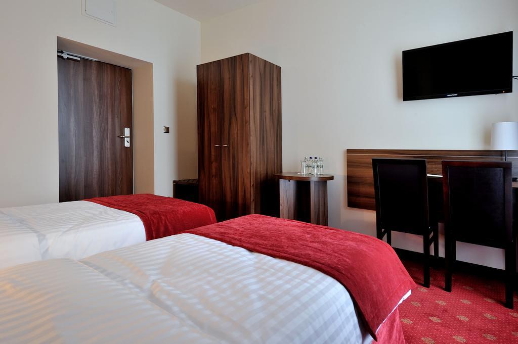 Hotel Centrum Sosnowiec Oda fotoğraf