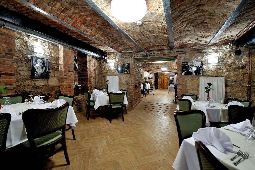 Hotel Centrum Sosnowiec Dış mekan fotoğraf