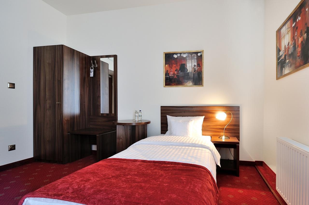 Hotel Centrum Sosnowiec Dış mekan fotoğraf