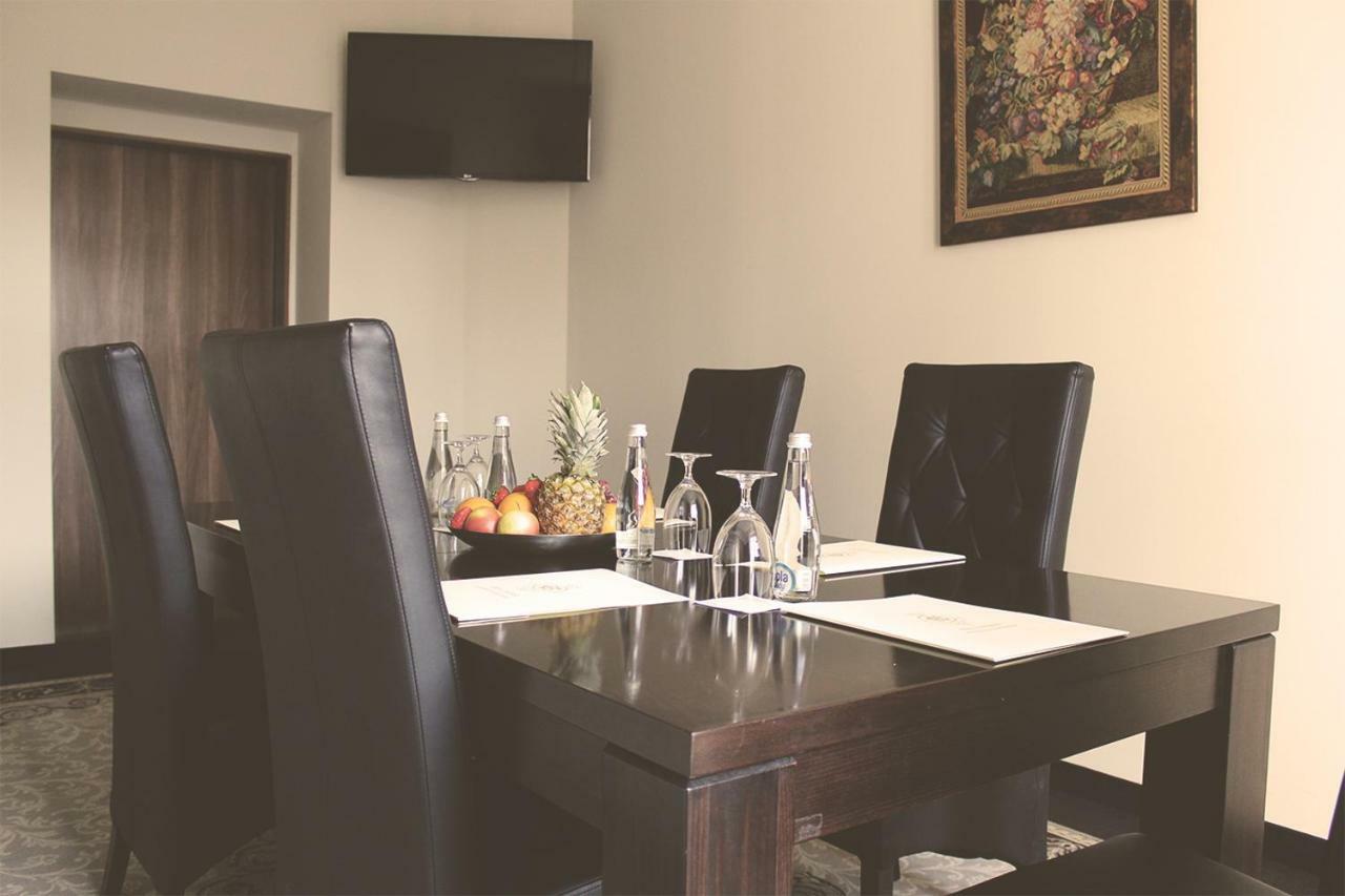 Hotel Centrum Sosnowiec Dış mekan fotoğraf