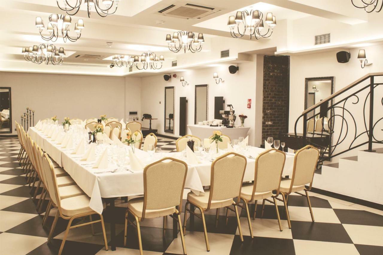 Hotel Centrum Sosnowiec Dış mekan fotoğraf